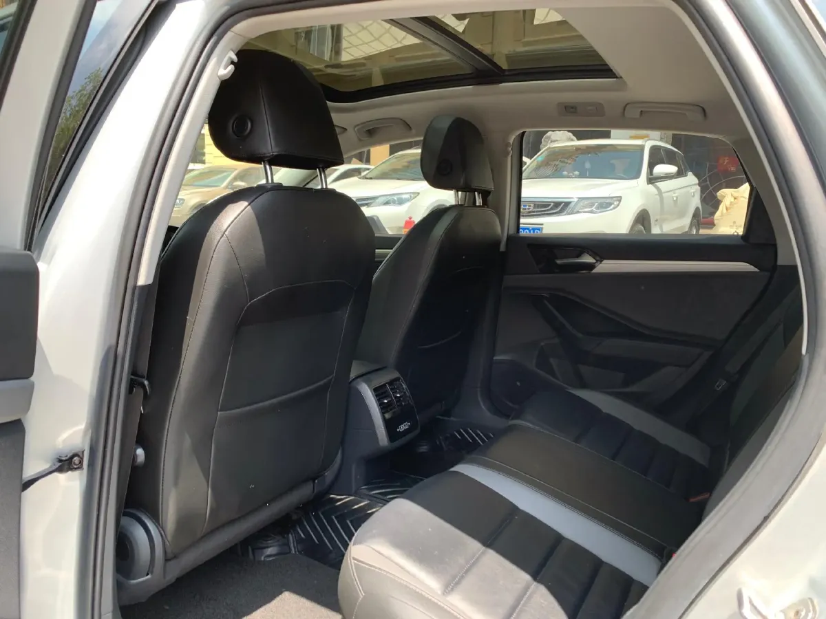 2022 Volkswagen Sagitar 1.4T 150HP L4 7DCT,autocango,china used car exporter,china ev exporter,chinese used car exporter,chinese used ev exporter