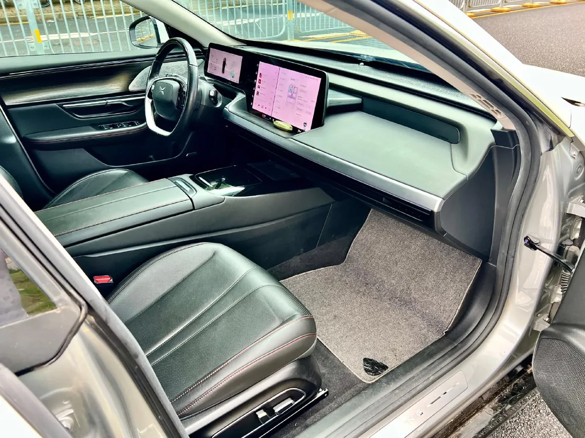 2020 DS 7 1.6T 215HP L4 8AT,autocango,china used car exporter,china ev exporter,chinese used car exporter,chinese used ev exporter