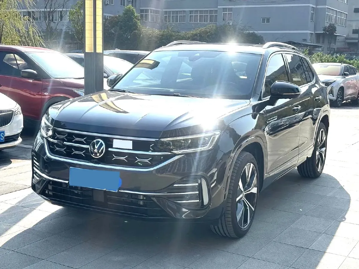 2024 Volkswagen Tayron 2.0T 220HP L4 7DCT,autocango,china used car exporter,china ev exporter,chinese used car exporter,chinese used ev exporter