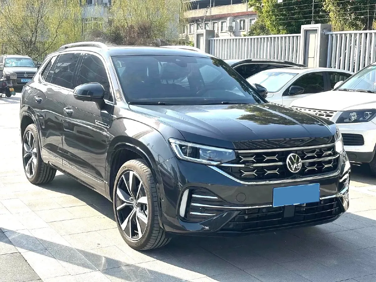 2024 Volkswagen Tayron 2.0T 220HP L4 7DCT,autocango,china used car exporter,china ev exporter,chinese used car exporter,chinese used ev exporter