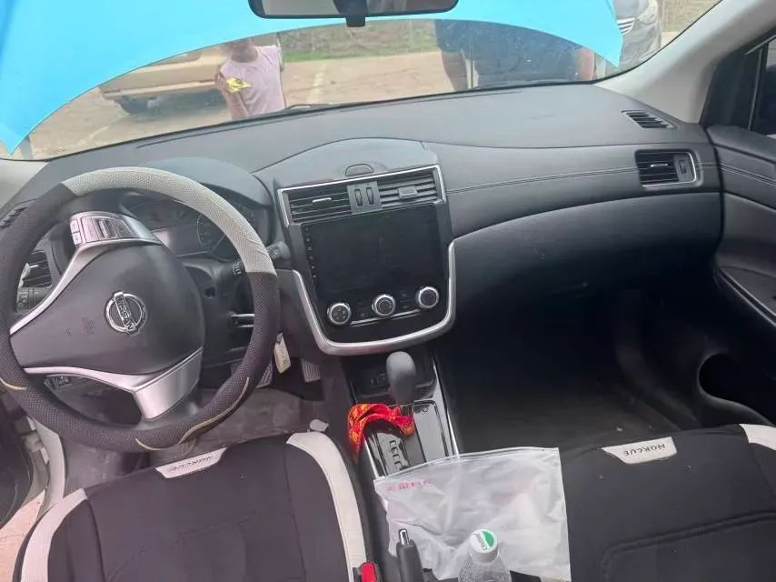 2024 Nissan Tiida 1.6L 122HP L4 CVT,autocango,china used car exporter,china ev exporter,chinese used car exporter,chinese used ev exporter