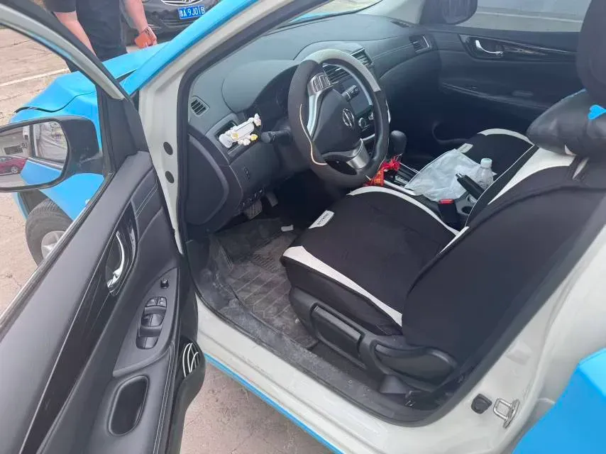 2024 Nissan Tiida 1.6L 122HP L4 CVT,autocango,china used car exporter,china ev exporter,chinese used car exporter,chinese used ev exporter