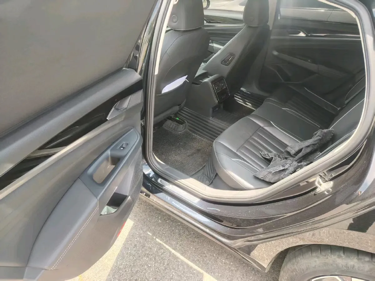 2022 Skoda Kodiak GT 2.0T 186HP L4 7DCT,autocango,china used car exporter,china ev exporter,chinese used car exporter,chinese used ev exporter