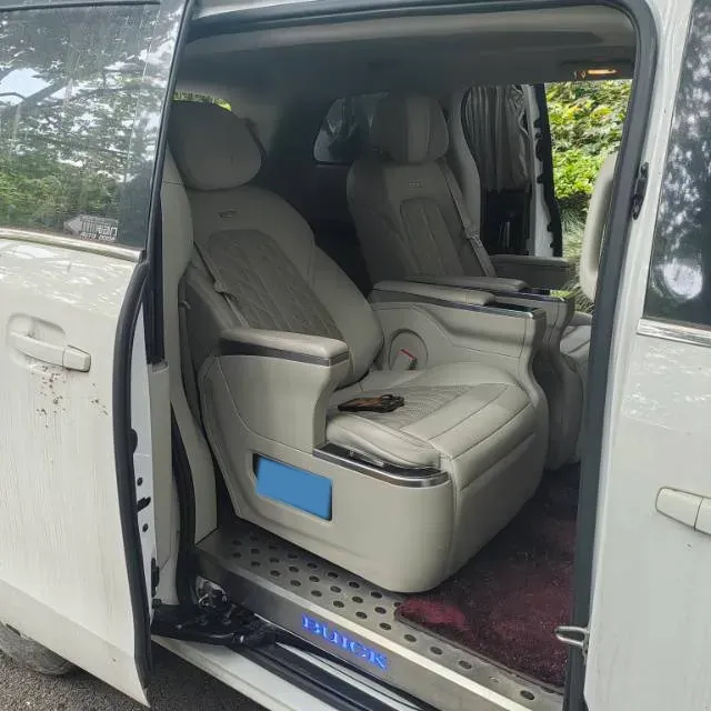 2021 Buick GL8 2.0T 237HP L4 9AT,autocango,china used car exporter,china ev exporter,chinese used car exporter,chinese used ev exporter