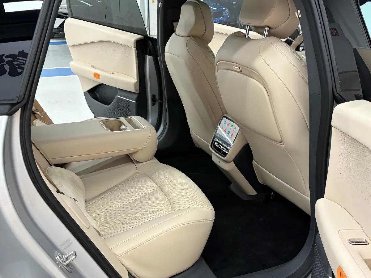 2024 Xpeng P7+ BEV 60.7KWH,autocango,china used car exporter,china ev exporter,chinese used car exporter,chinese used ev exporter