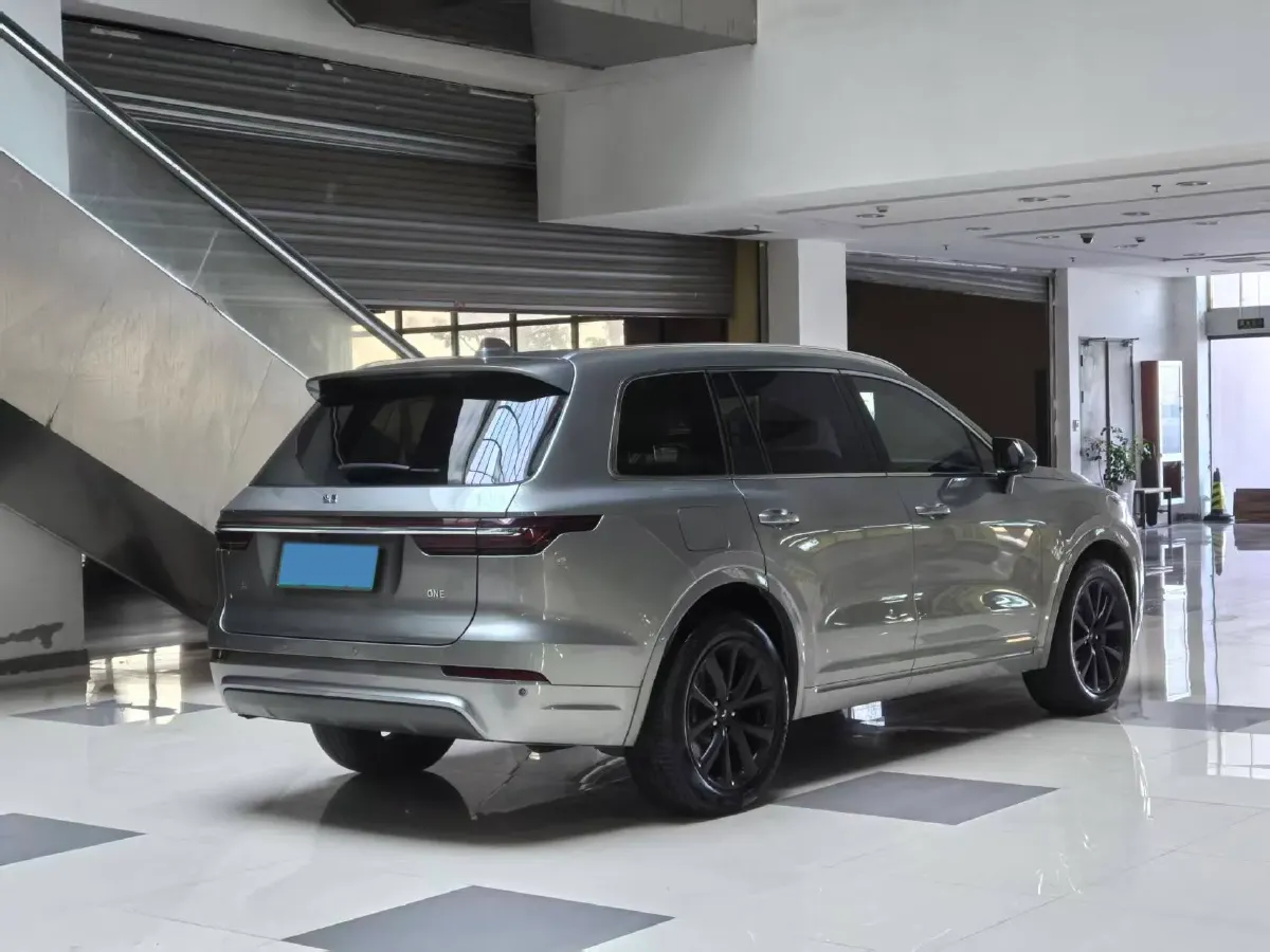 2020 Li ONE Range Extended 131HP REEV 40.5KWH,autocango,china used car exporter,china ev exporter,chinese used car exporter,chinese used ev exporter