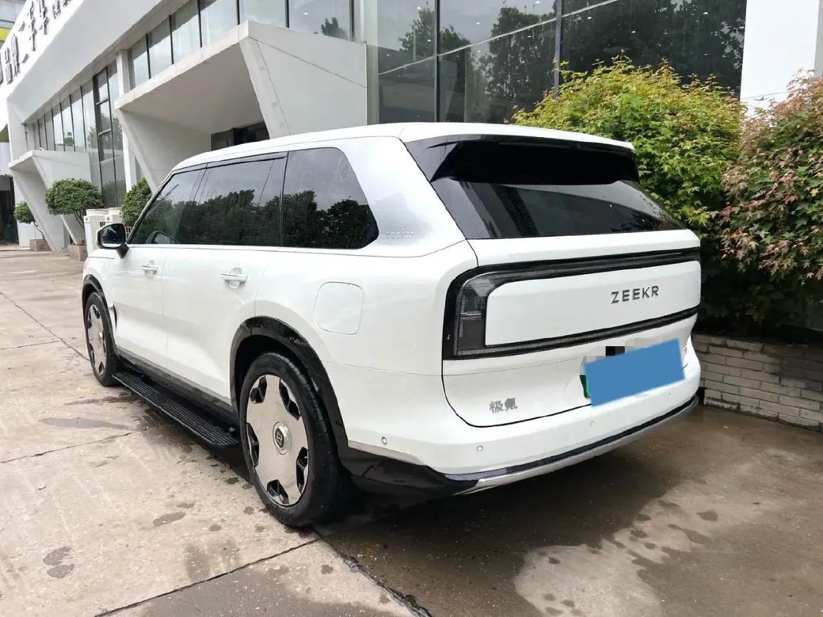 2025 Zeekr 9X 2.0T 279HP L4 1DHT PHEV,autocango,china used car exporter,china ev exporter,chinese used car exporter,chinese used ev exporter