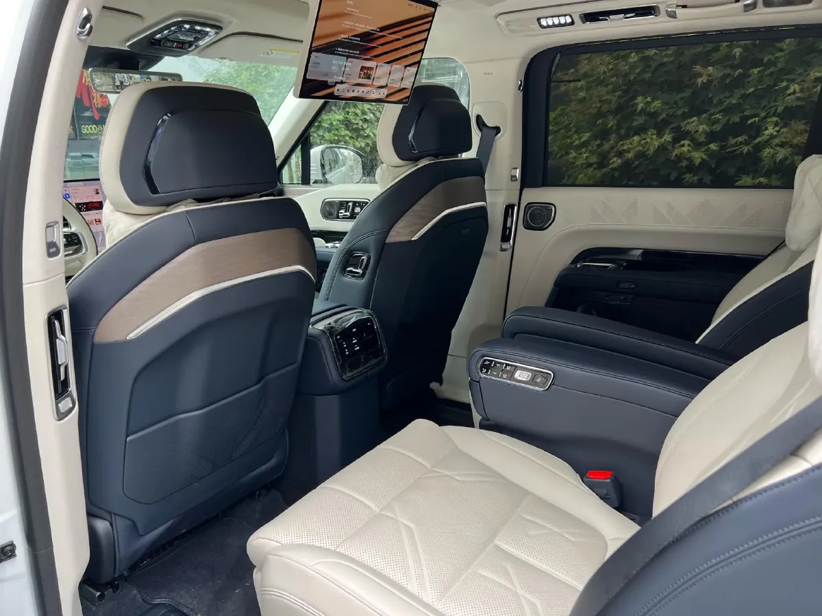 2025 Zeekr 9X 2.0T 279HP L4 1DHT PHEV,autocango,china used car exporter,china ev exporter,chinese used car exporter,chinese used ev exporter