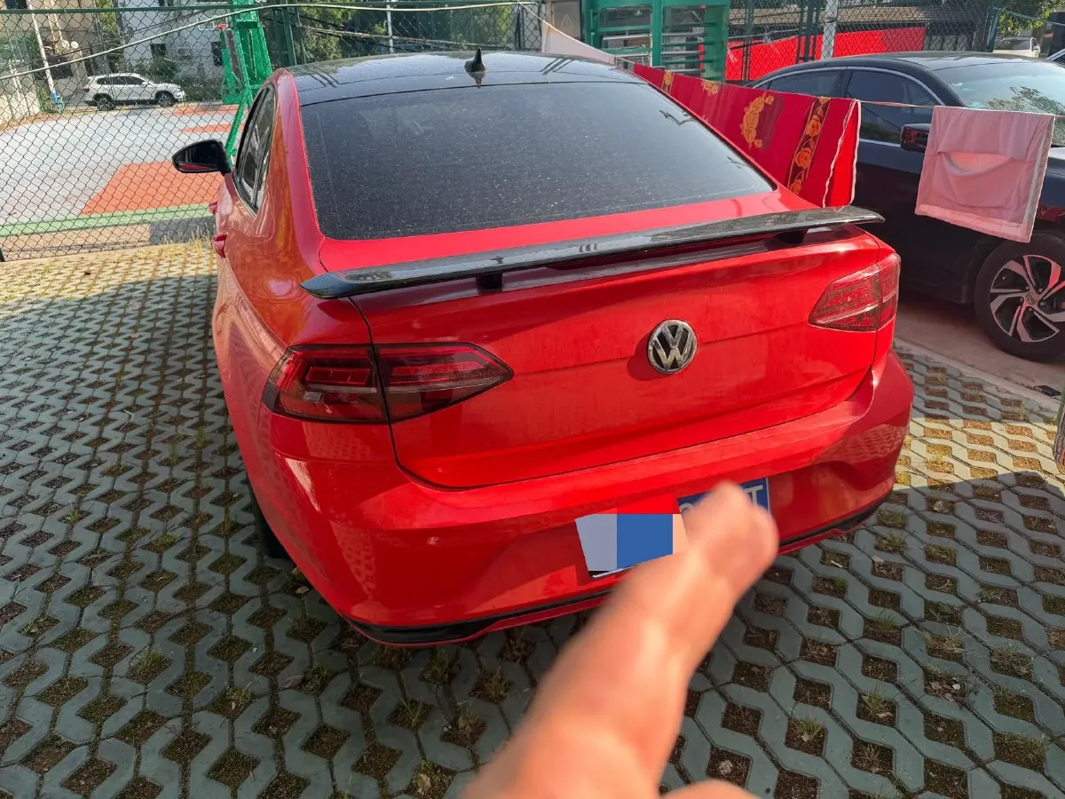 2021 Volkswagen T-Roc 1.4T 150HP L4 7DCT,autocango,china used car exporter,china ev exporter,chinese used car exporter,chinese used ev exporter