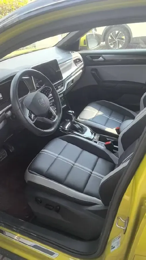2023 Volkswagen T-Roc 1.5T 160HP L4 7DCT,autocango,china used car exporter,china ev exporter,chinese used car exporter,chinese used ev exporter