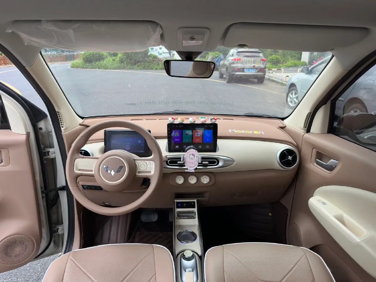 2025 WuLing HongGuang MINI EV BEV 16.2KWH,autocango,china used car exporter,china ev exporter,chinese used car exporter,chinese used ev exporter