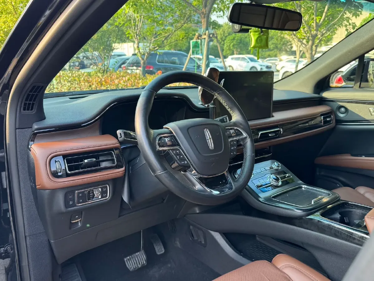 2021 Lincoln Nautilus 2.7T 322HP V6 8AT,autocango,china used car exporter,china ev exporter,chinese used car exporter,chinese used ev exporter