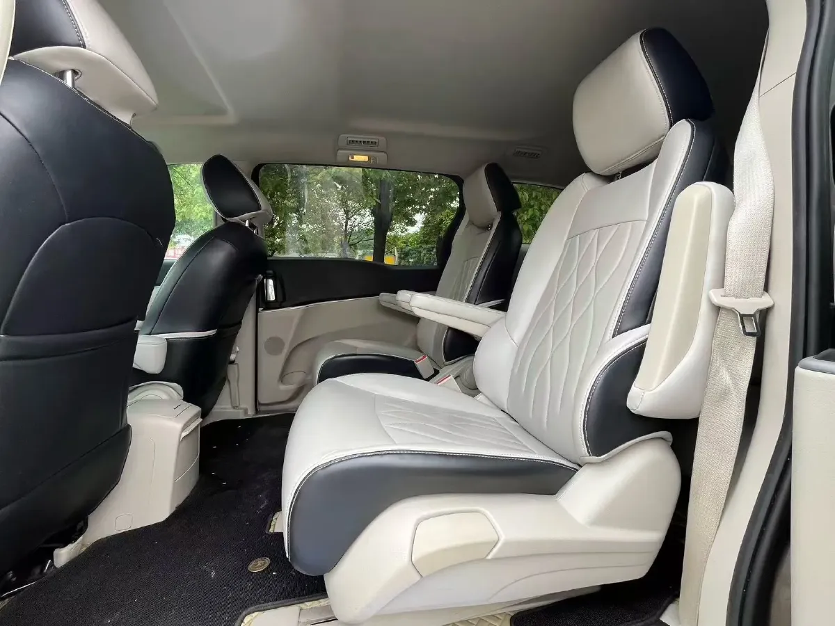 2023 Buick GL8 2.0T 237HP L4 9AT,autocango,china used car exporter,china ev exporter,chinese used car exporter,chinese used ev exporter