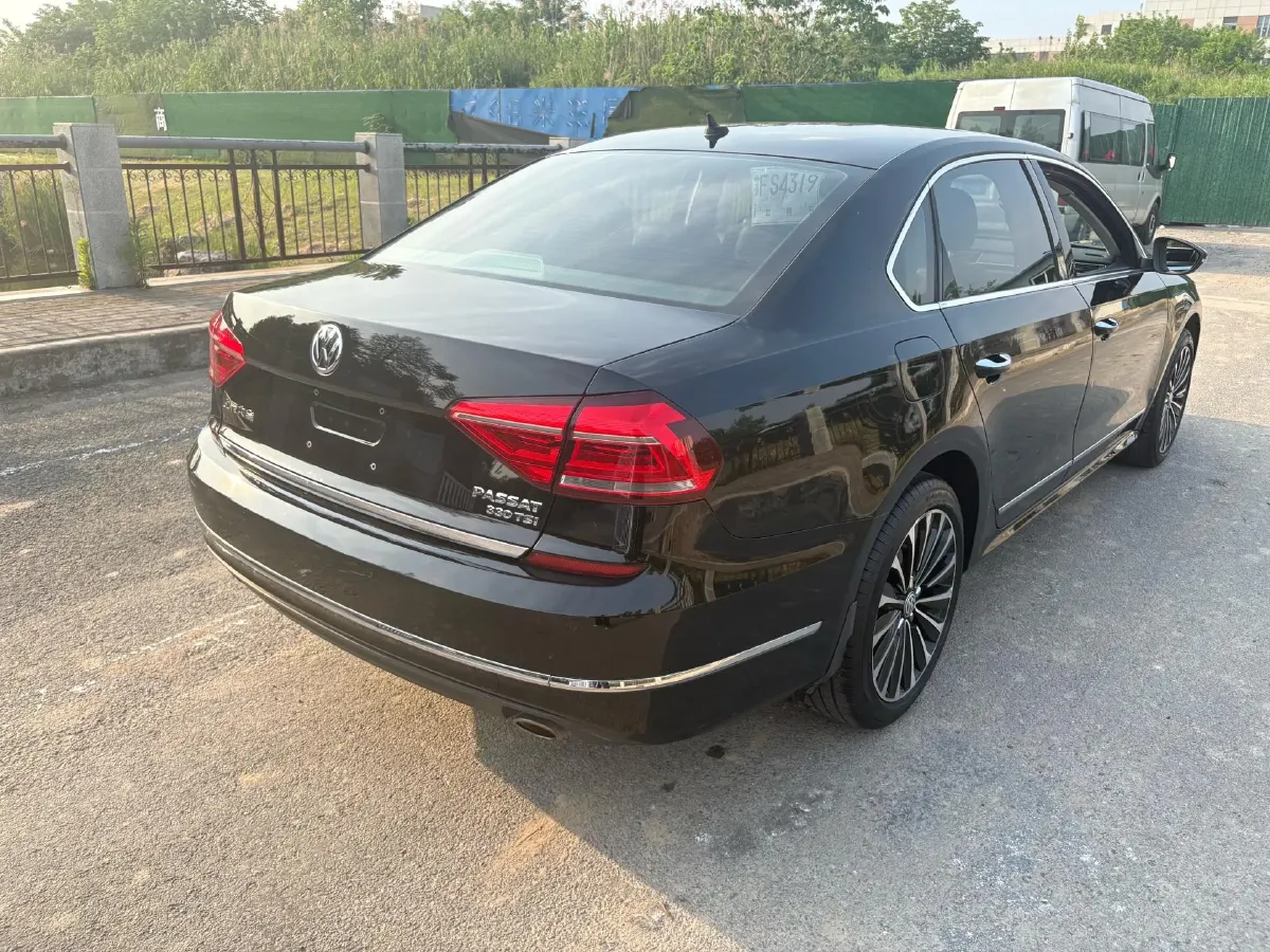 2017 Volkswagen Passat 1.8T 180HP L4 7DCT,autocango,china used car exporter,china ev exporter,chinese used car exporter,chinese used ev exporter