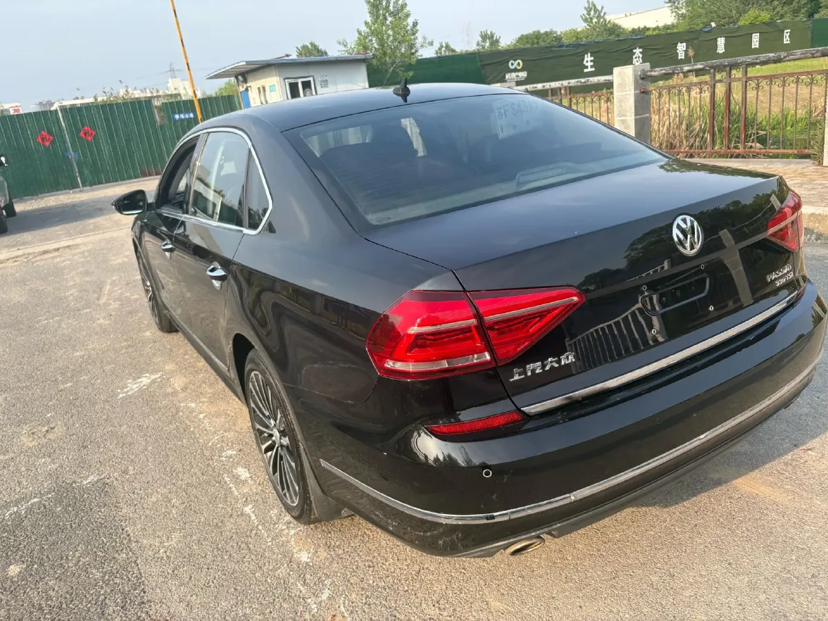 2017 Volkswagen Passat 1.8T 180HP L4 7DCT,autocango,china used car exporter,china ev exporter,chinese used car exporter,chinese used ev exporter