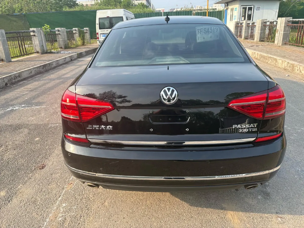 2017 Volkswagen Passat 1.8T 180HP L4 7DCT,autocango,china used car exporter,china ev exporter,chinese used car exporter,chinese used ev exporter