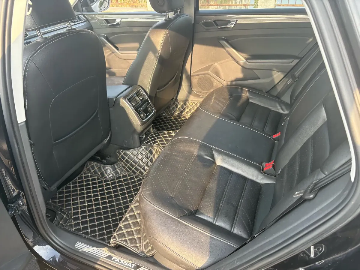 2017 Volkswagen Passat 1.8T 180HP L4 7DCT,autocango,china used car exporter,china ev exporter,chinese used car exporter,chinese used ev exporter