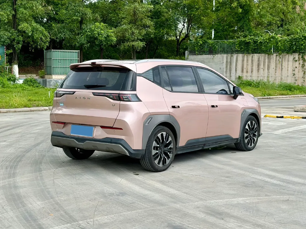 2022 Geely Okavango 1.8T 184HP L4 7DCT,autocango,china used car exporter,china ev exporter,chinese used car exporter,chinese used ev exporter