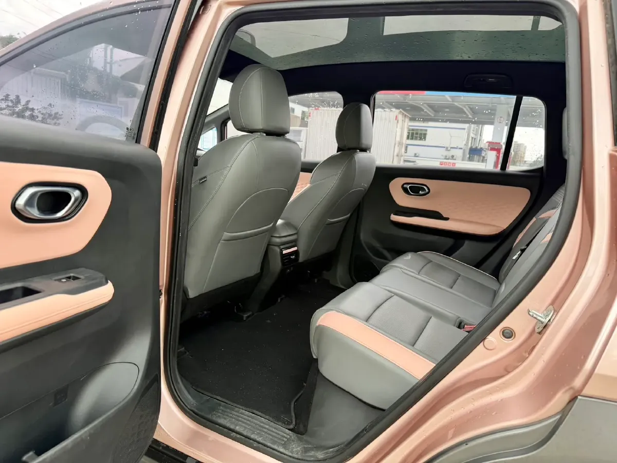 2022 Geely Okavango 1.8T 184HP L4 7DCT,autocango,china used car exporter,china ev exporter,chinese used car exporter,chinese used ev exporter