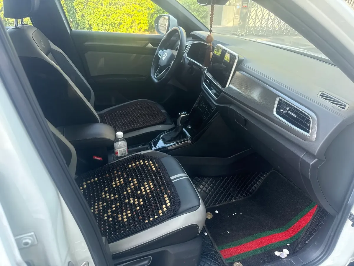 2023 Volkswagen T-Roc 1.5T 160HP L4 7DCT,autocango,china used car exporter,china ev exporter,chinese used car exporter,chinese used ev exporter