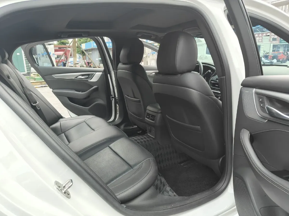 2023 Cadillac CT5 2.0T 237HP L4 10AT,autocango,china used car exporter,china ev exporter,chinese used car exporter,chinese used ev exporter