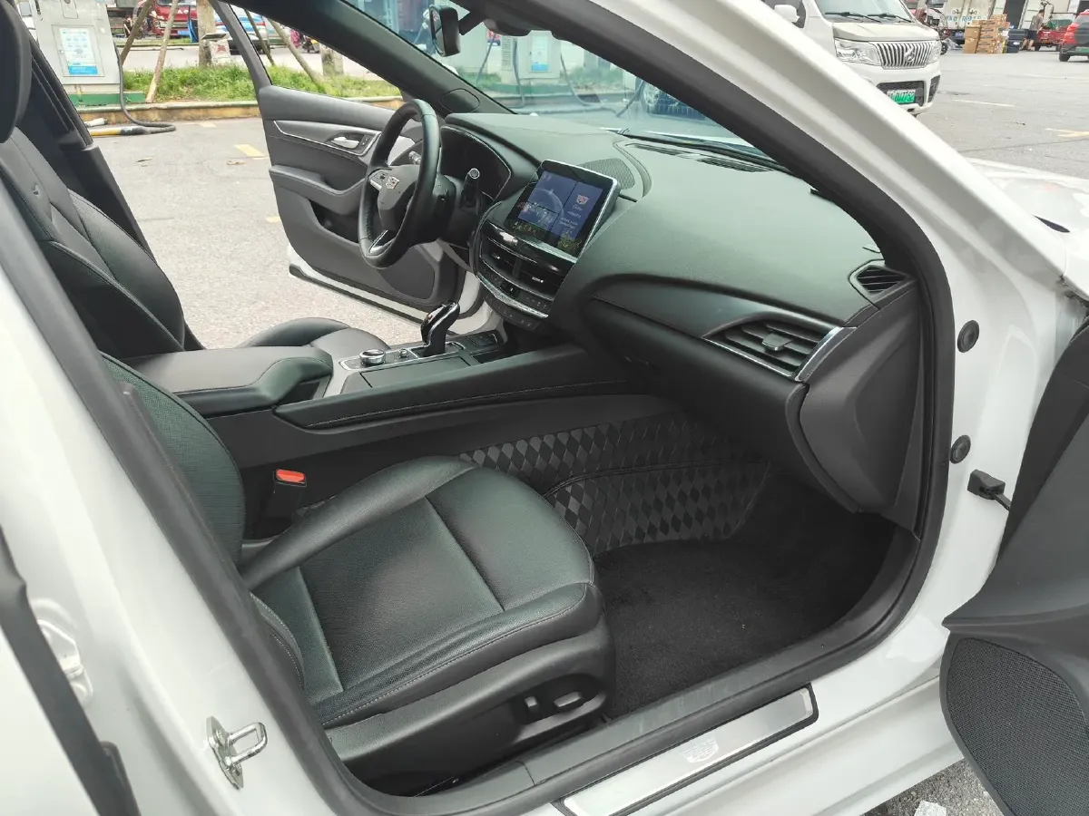2023 Cadillac CT5 2.0T 237HP L4 10AT,autocango,china used car exporter,china ev exporter,chinese used car exporter,chinese used ev exporter