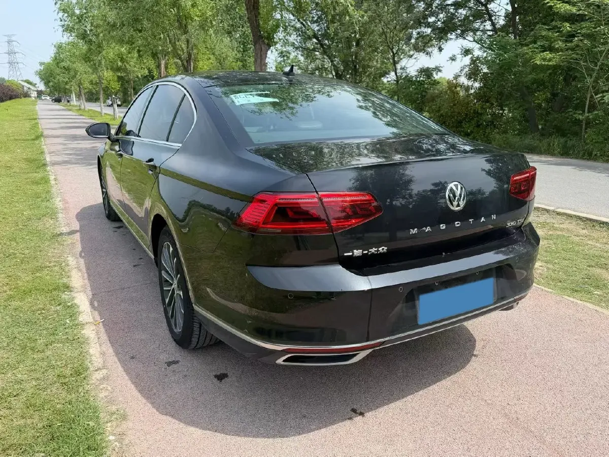 2020 Volkswagen Magotan 2.0T 186HP L4 7DCT,autocango,china used car exporter,china ev exporter,chinese used car exporter,chinese used ev exporter