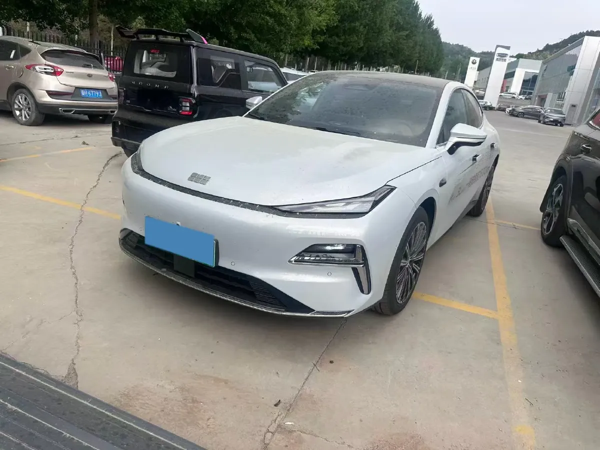 2025 Geely Galaxy Starshine 8 1.5L 112HP L4 1DHT PHEV,autocango,china used car exporter,china ev exporter,chinese used car exporter,chinese used ev exporter