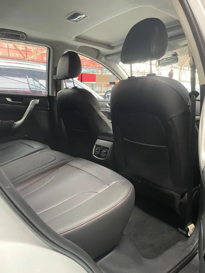 2019 Haval M6 1.5T 150HP L4 7DCT,autocango,china used car exporter,china ev exporter,chinese used car exporter,chinese used ev exporter