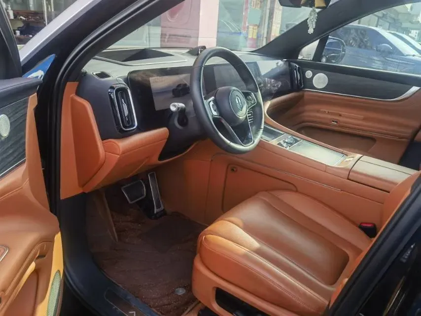 2024 AITO AITO M9 1.5T 152HP L4 REEV 42KWH,autocango,china used car exporter,china ev exporter,chinese used car exporter,chinese used ev exporter