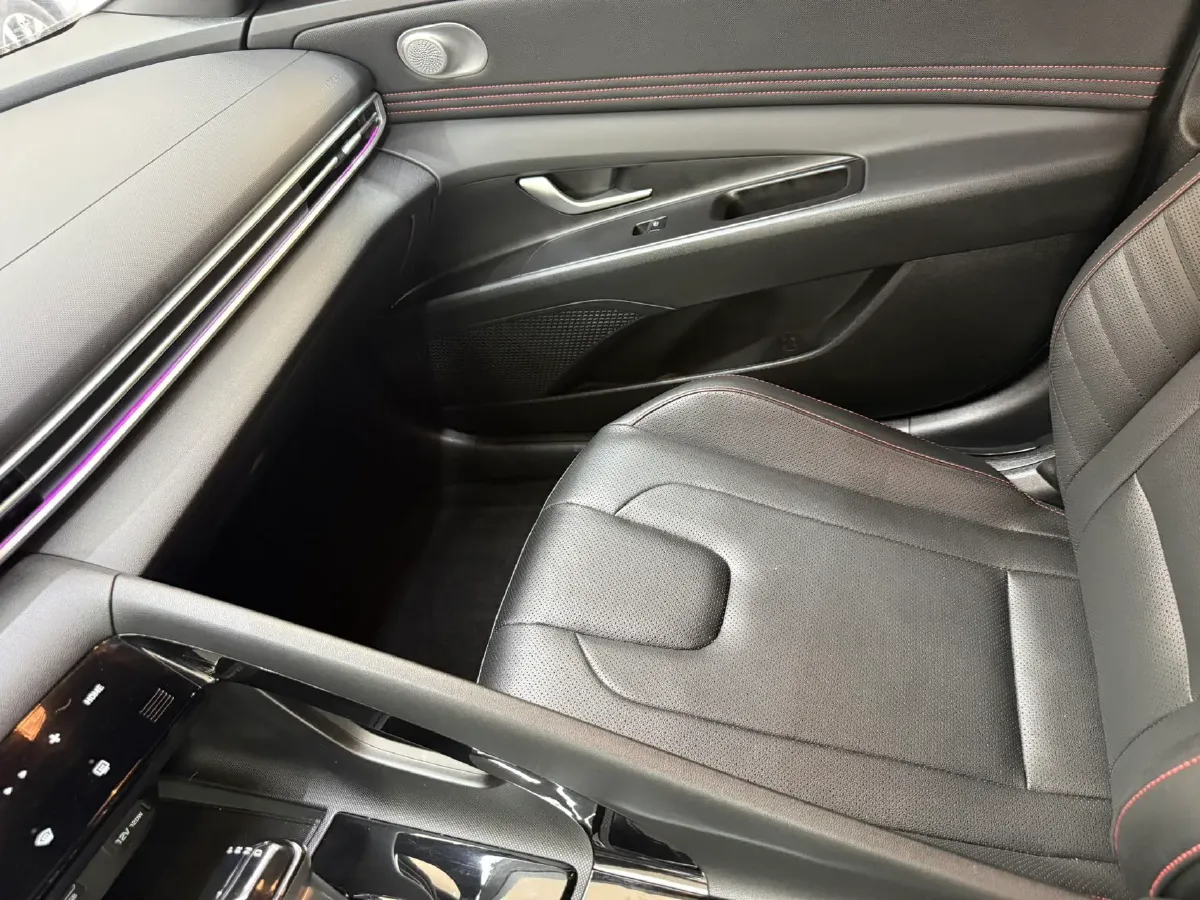 2022 Hyundai Elantra 1.5L 115HP L4 CVT,autocango,china used car exporter,china ev exporter,chinese used car exporter,chinese used ev exporter