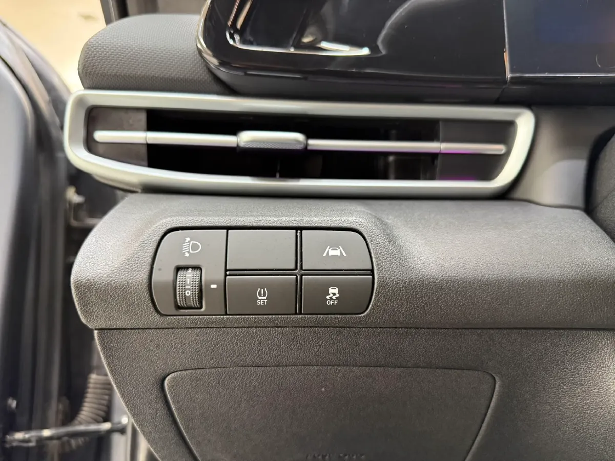 2022 Hyundai Elantra 1.5L 115HP L4 CVT,autocango,china used car exporter,china ev exporter,chinese used car exporter,chinese used ev exporter