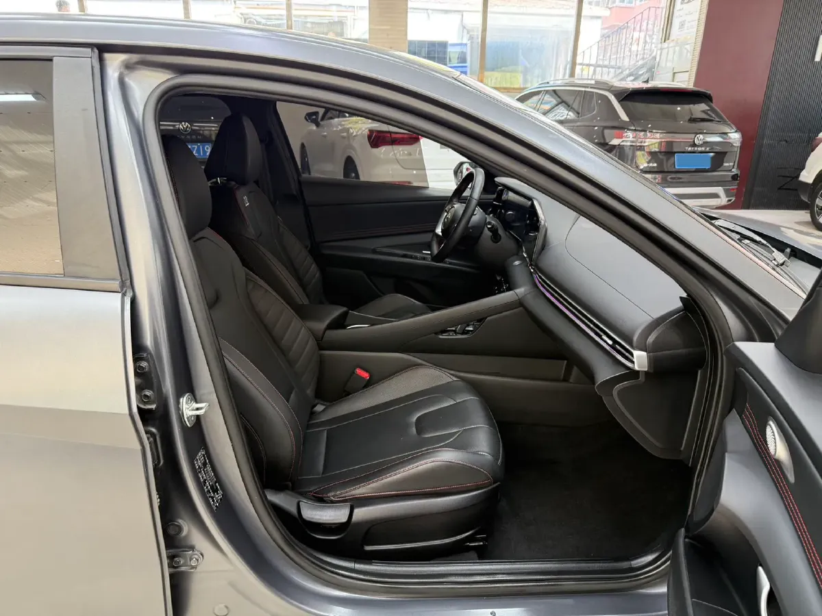 2022 Hyundai Elantra 1.5L 115HP L4 CVT,autocango,china used car exporter,china ev exporter,chinese used car exporter,chinese used ev exporter