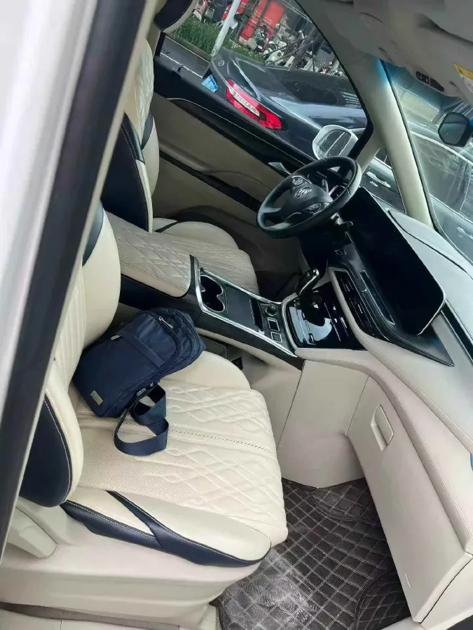 2021 Buick GL8 2.0T 237HP L4 9AT,autocango,china used car exporter,china ev exporter,chinese used car exporter,chinese used ev exporter