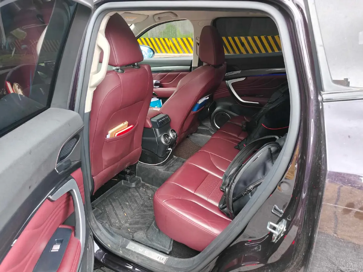 2017 WEY VV7 2.0T 234HP L4 7DCT,autocango,china used car exporter,china ev exporter,chinese used car exporter,chinese used ev exporter