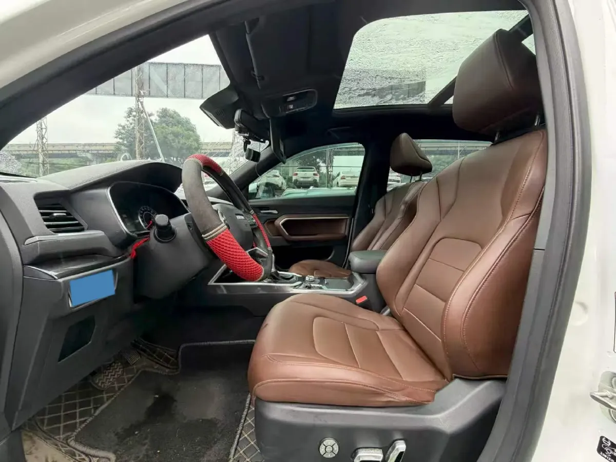 2017 Haval H6 2.0T 197HP L4 7DCT,autocango,china used car exporter,china ev exporter,chinese used car exporter,chinese used ev exporter
