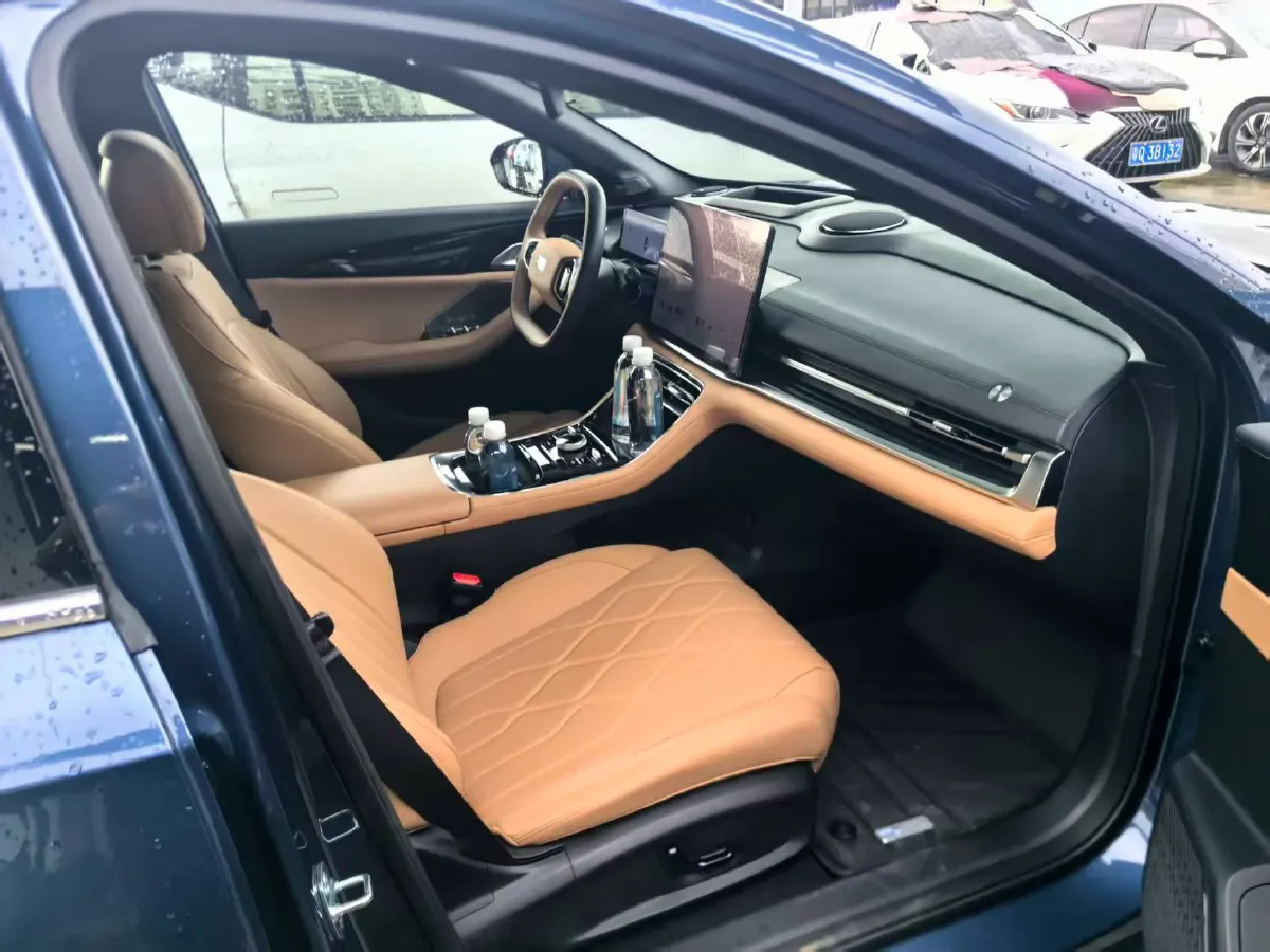 2025 Geely Galaxy A7 1.5L 112HP L4 1DHT PHEV,autocango,china used car exporter,china ev exporter,chinese used car exporter,chinese used ev exporter