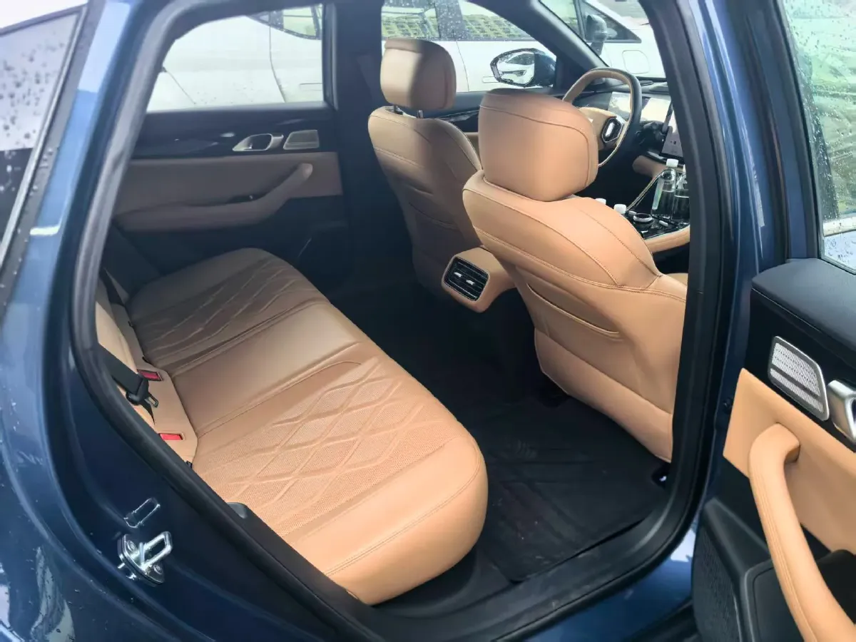 2025 Geely Galaxy A7 1.5L 112HP L4 1DHT PHEV,autocango,china used car exporter,china ev exporter,chinese used car exporter,chinese used ev exporter