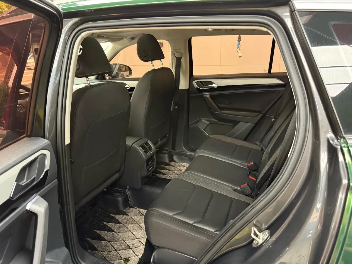 2021 Volkswagen Tayron 2.0T 186HP L4 7DCT,autocango,china used car exporter,china ev exporter,chinese used car exporter,chinese used ev exporter