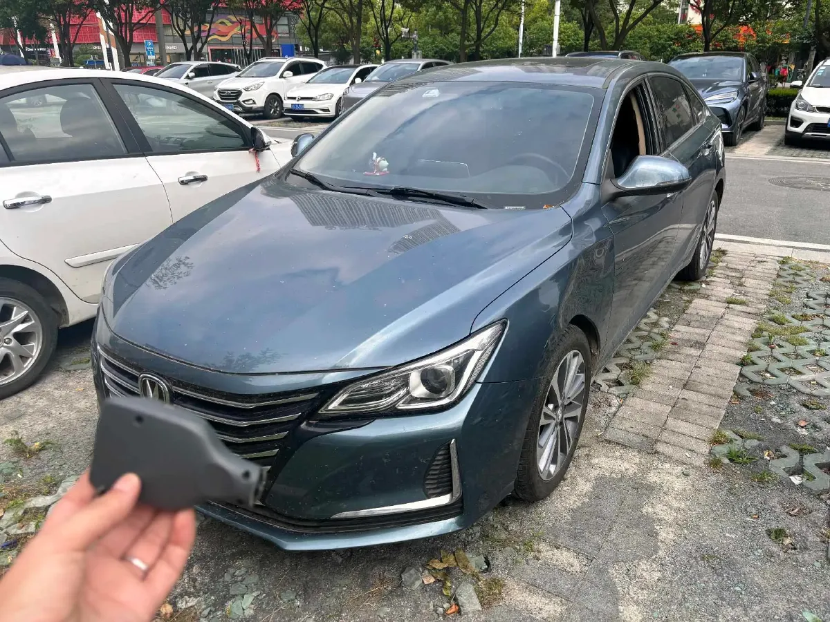 2020 ChangAn Raeton CC 1.5T 156HP L4 6AT,autocango,china used car exporter,china ev exporter,chinese used car exporter,chinese used ev exporter