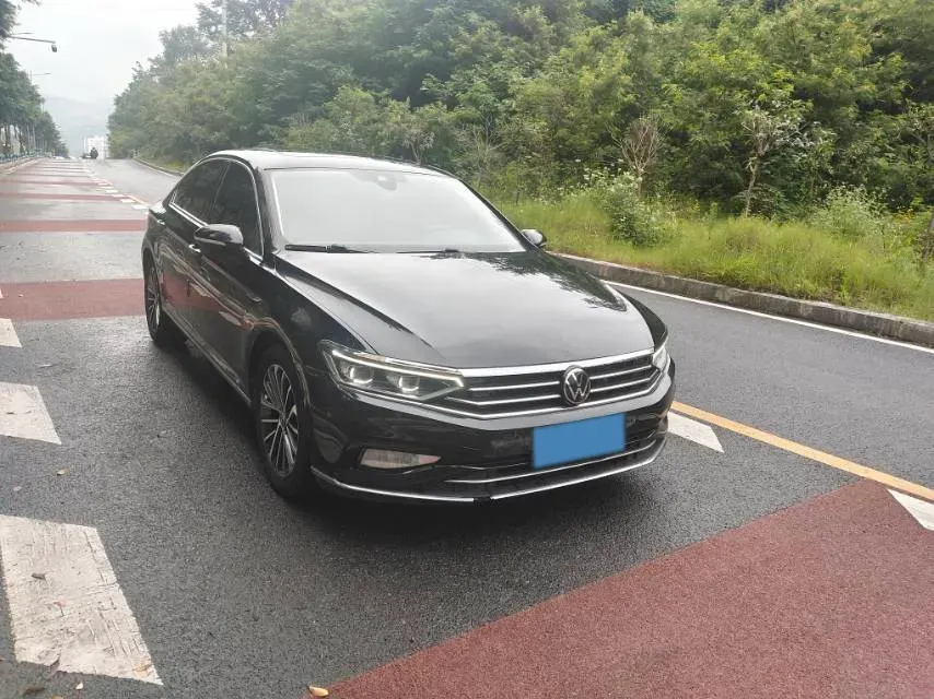2020 Volkswagen Magotan 2.0T 220HP L4 7DCT,autocango,china used car exporter,china ev exporter,chinese used car exporter,chinese used ev exporter