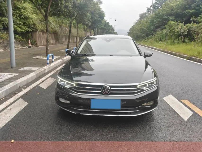 2020 Volkswagen Magotan 2.0T 220HP L4 7DCT,autocango,china used car exporter,china ev exporter,chinese used car exporter,chinese used ev exporter