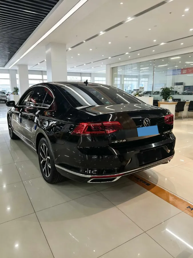 2020 Volkswagen Magotan 2.0T 186HP L4 7DCT,autocango,china used car exporter,china ev exporter,chinese used car exporter,chinese used ev exporter