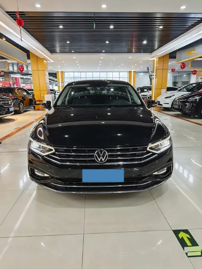 2020 Volkswagen Magotan 2.0T 186HP L4 7DCT,autocango,china used car exporter,china ev exporter,chinese used car exporter,chinese used ev exporter