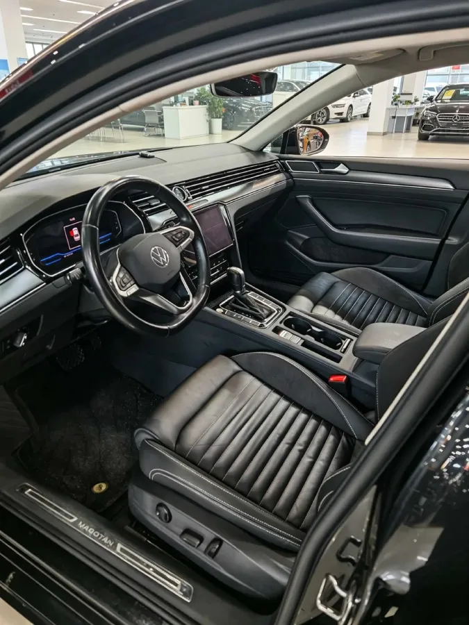 2020 Volkswagen Magotan 2.0T 186HP L4 7DCT,autocango,china used car exporter,china ev exporter,chinese used car exporter,chinese used ev exporter