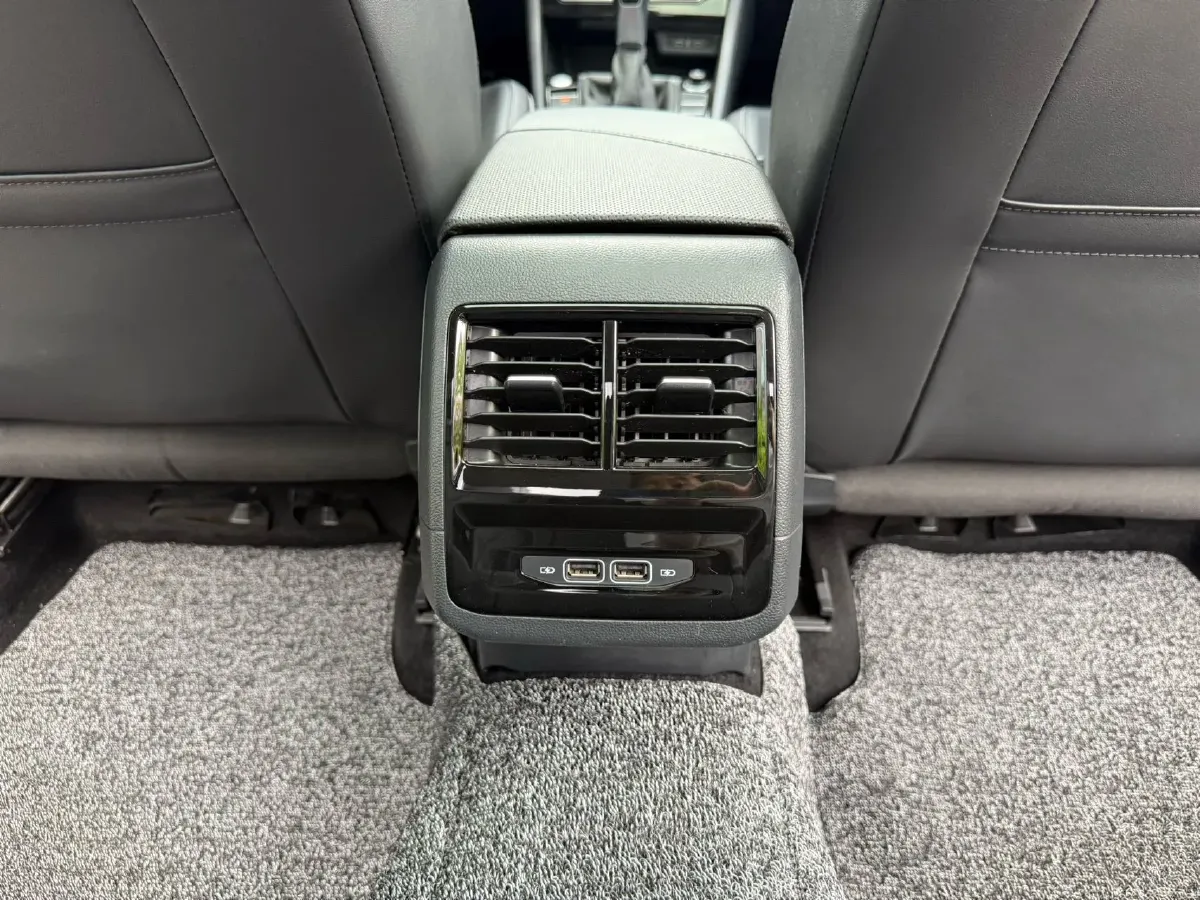 2023 Volkswagen Sagitar 1.4T 150HP L4 7DCT,autocango,china used car exporter,china ev exporter,chinese used car exporter,chinese used ev exporter