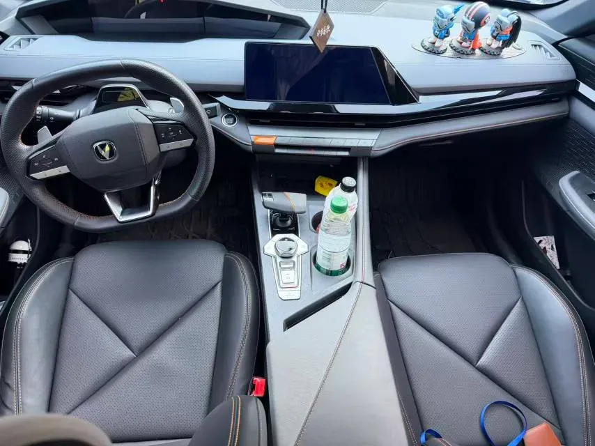 2022 ChangAn UNI-V 1.5T 188HP L4 7DCT,autocango,china used car exporter,china ev exporter,chinese used car exporter,chinese used ev exporter