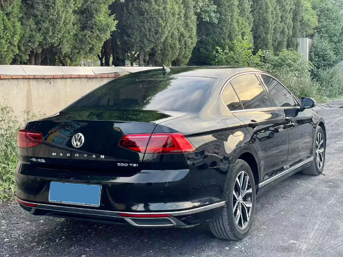 2020 Volkswagen Magotan 2.0T 186HP L4 7DCT,autocango,china used car exporter,china ev exporter,chinese used car exporter,chinese used ev exporter