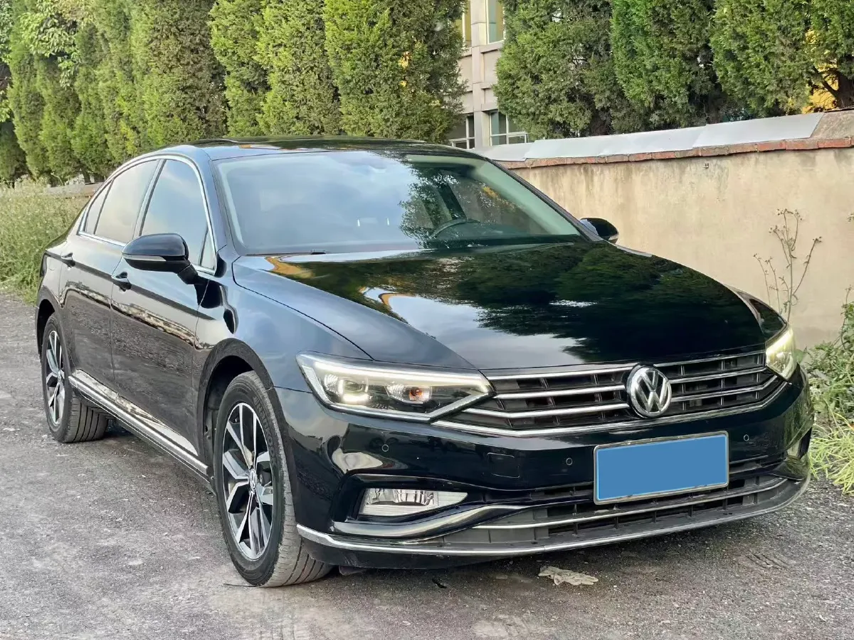 2020 Volkswagen Magotan 2.0T 186HP L4 7DCT,autocango,china used car exporter,china ev exporter,chinese used car exporter,chinese used ev exporter