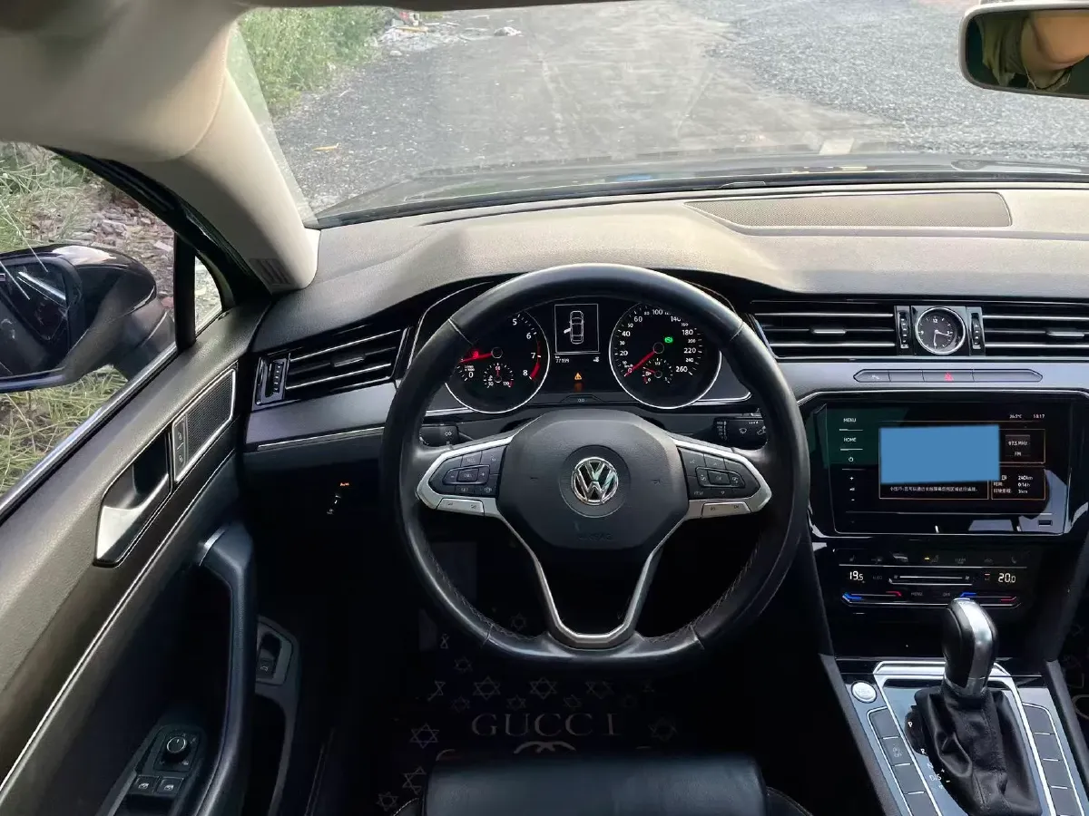 2020 Volkswagen Magotan 2.0T 186HP L4 7DCT,autocango,china used car exporter,china ev exporter,chinese used car exporter,chinese used ev exporter